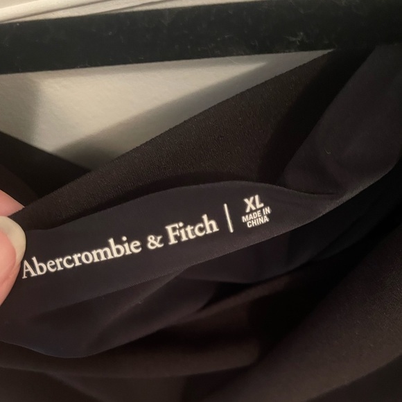Abercrombie Black Draped Blouse - Black - Size XL - Picture 3 of 4